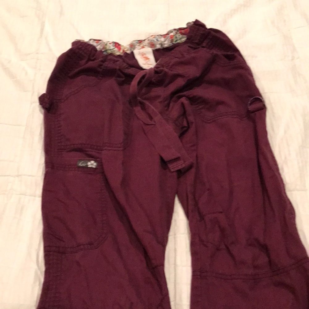 Koi scrub bottoms